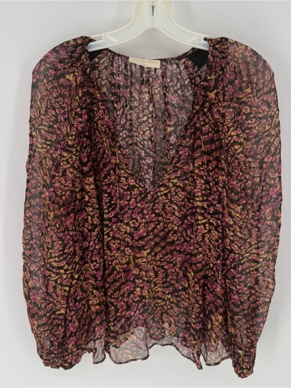 Ulla Johnson 100% silk whimsy boho Sheer V-Neck Blouse in Purple and Gold Print
